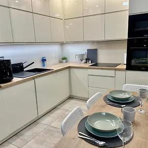 Apartament 2-bedroom Praga, Warszawa