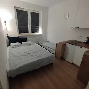 Apartament Studio Z Rozkladana Sofa, Warszawa