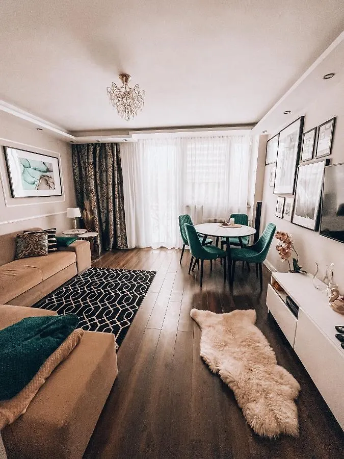 Light Apartment In The Heart Of Praga, Warsaw 0*,